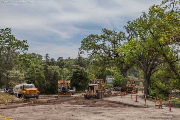 Roadwork at Atascadero lake