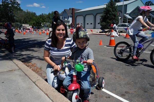 Mary and Ian (3) Echard at Cycle de Mayo Sunday.