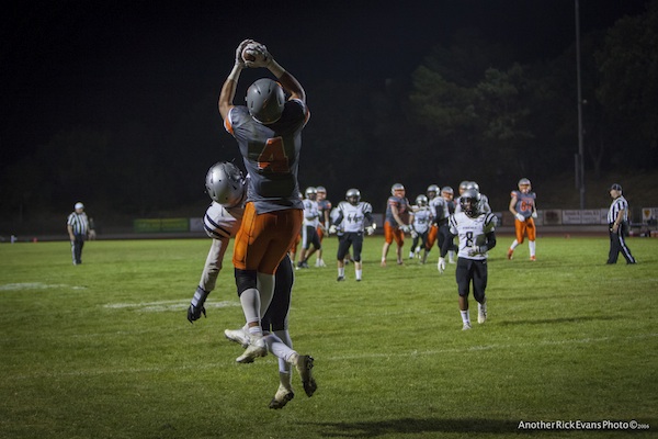 Senior TE Elijah Cooks made a fine catch in the end zone for a 4th quarter touchdown for the Greyhounds. Photo by Rick Evans.  