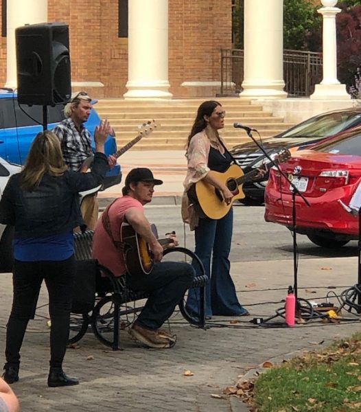 Singers at Sunken Gardens