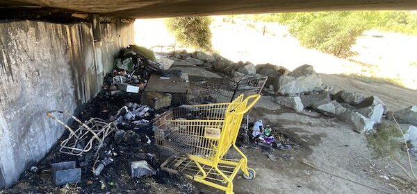 Fire breaks out under Highway 41 bridge in Atascadero