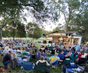 Crowd turns out for return of Atascadero Concerts in the Park - A-Town ...