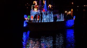 lighted boat parade 1