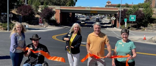 Atascadero City Council - Traffic Way & Ardilla Ribbon Cutting[29080]