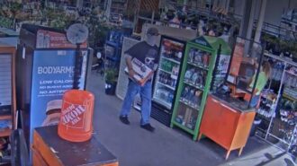 211-suspect-home-depot--600x372