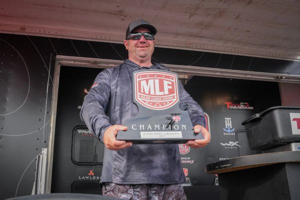 Atascadero man wins fishing competition