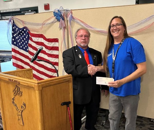 Robotics students give demos at Atascadero Elks Lodge dinner 