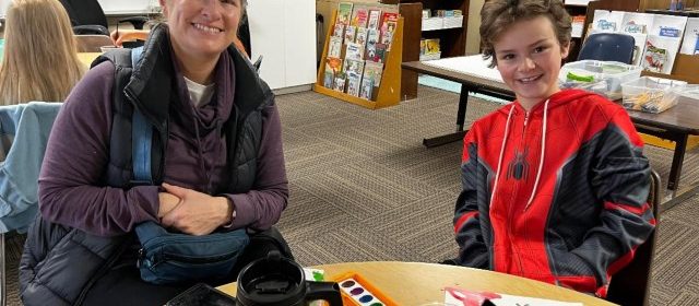 Independent studies students create aurora art at STEAM workshop