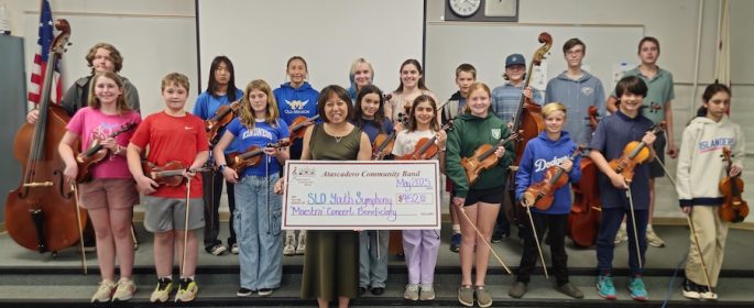 Atascadero Community Band gives donation to San Luis Obispo Youth Symphony