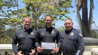 Mothers Against Drunk Driving presents award to Atascadero officer